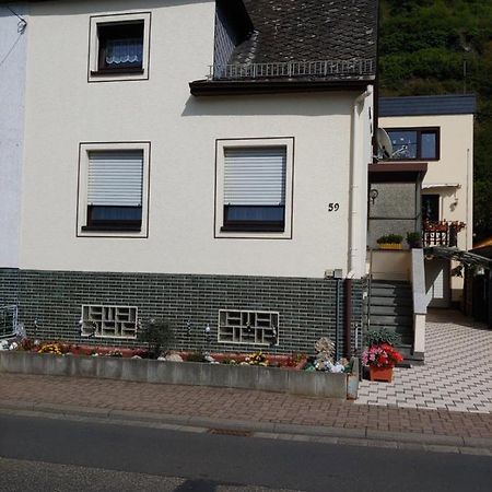 Gaestehaus Rheinburgenblick Kestert Esterno foto